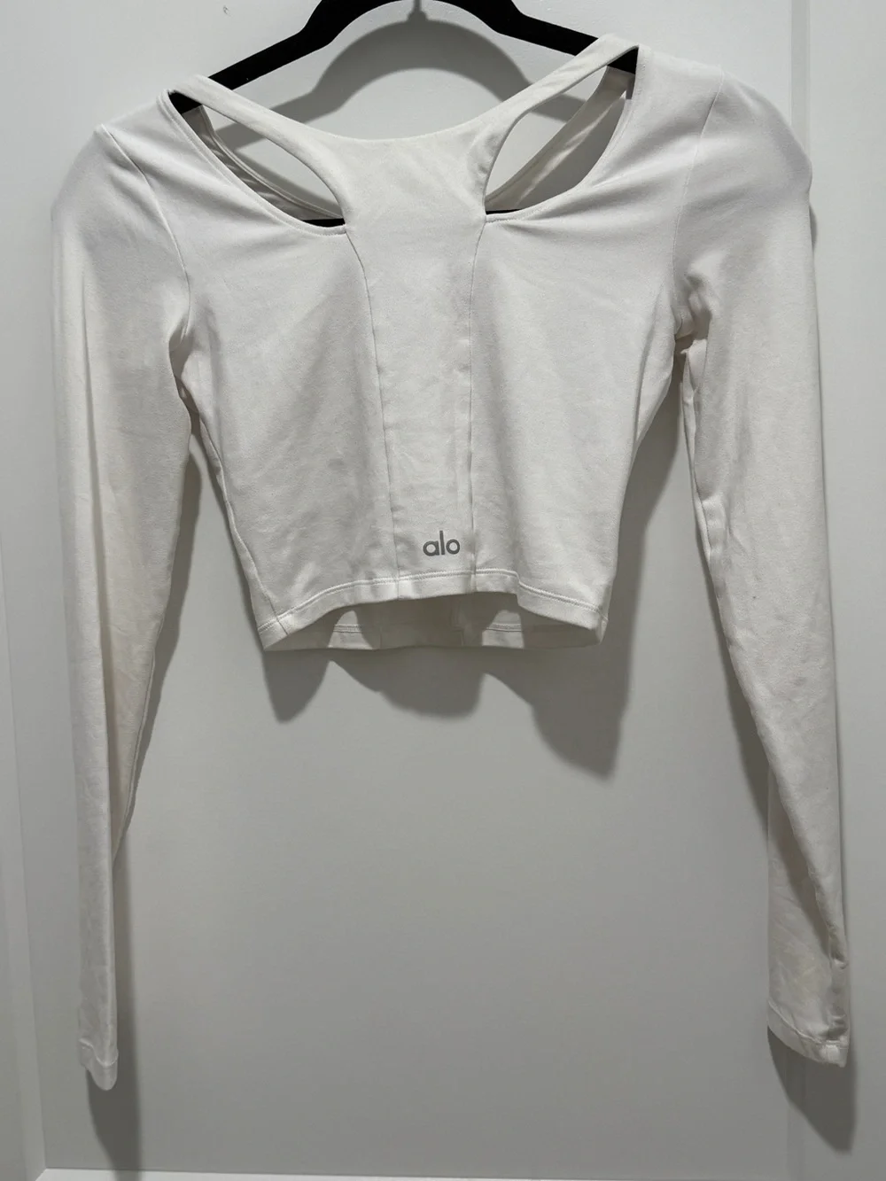 ALO Yoga White Long-Sleeve Cutout Crop Top